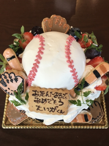 福岡キャラクターケーキ・オード―ケーキ・太宰府キャラクターケーキ・ノエルの樹